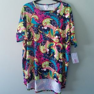 LuLaRoe | BNWT Irma Shirt M  💙💚💜